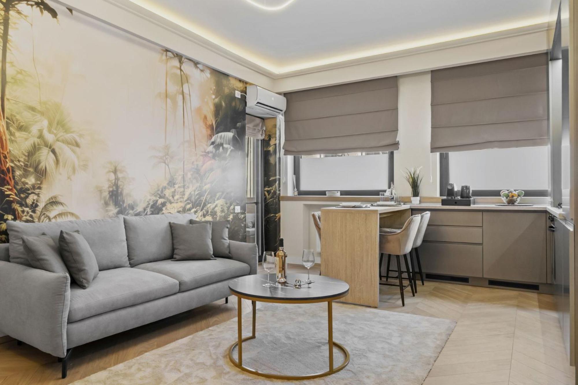 Central Two Rooms Apartment The Paradise Of Lights Bukarest Eksteriør billede