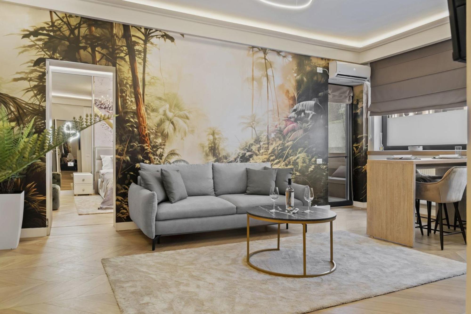 Central Two Rooms Apartment The Paradise Of Lights Bukarest Eksteriør billede