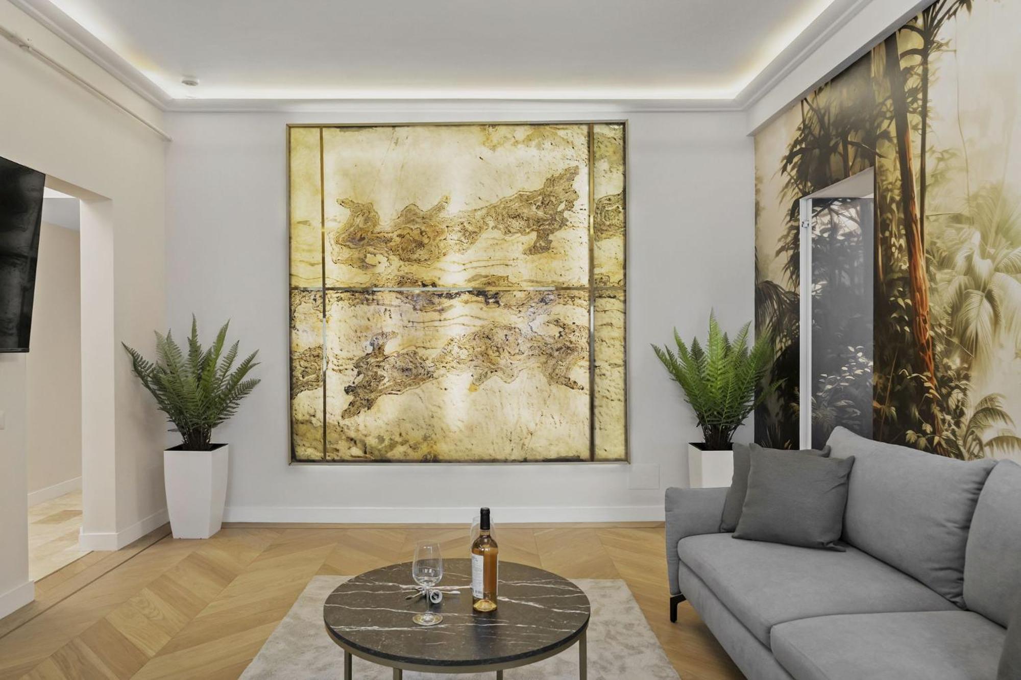 Central Two Rooms Apartment The Paradise Of Lights Bukarest Eksteriør billede