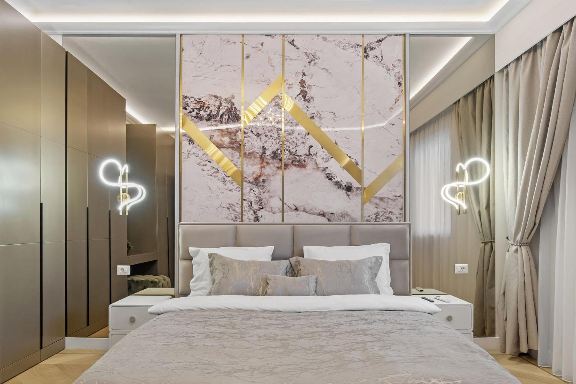 Central Two Rooms Apartment The Paradise Of Lights Bukarest Eksteriør billede